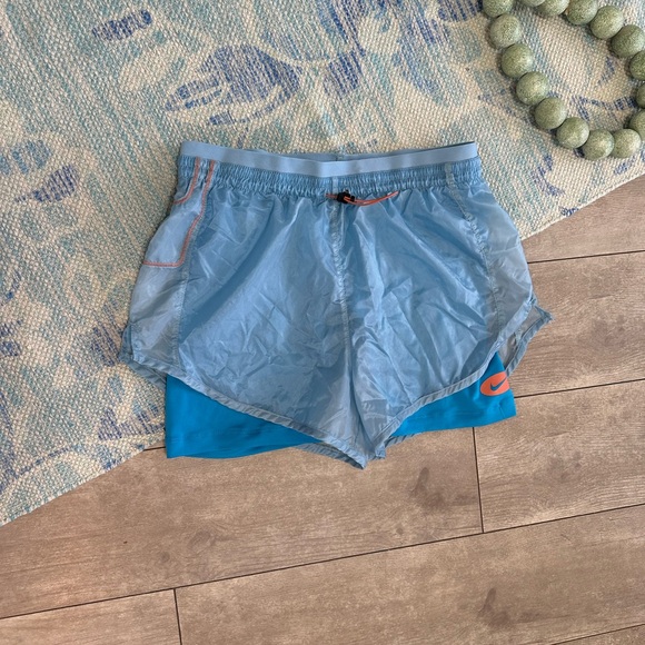 New Nike Women's Icon Clash Tempo Luxe Mid-Rise Running Shorts Blue Size XS - Picture 10 of 15